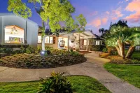 Private gated home, pool/hot tub, bbq, beach, families, summer vacation.