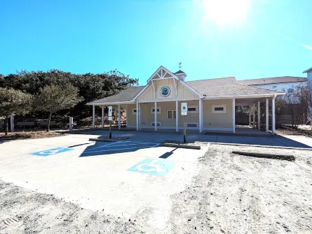 Last-Minute Savings in Sept&OCT! 5 Min. Walk to Beach! New in '24. Premier Host!