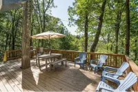 ♛Royal A-Frame♛HOT TUB★PetsOK★WoodStove★FASTwifi Отели рядом с достопримечательностью «Фронт Ройал Голф Клаб»