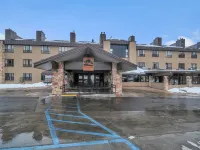 Cozy Private King Suite with Unbeatable Amenities and View in Cedar Breaks Lodge Hotels in Brian Head