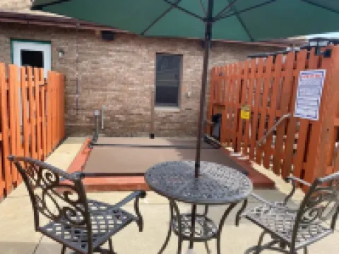 Steps to Lake Erie Near Lakeside & Port Clinton - Private Hot Tub & Recreation โรงแรมใน