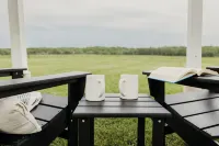 The Farmhouse At Oak Creek Farm