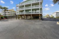 Private Beach Access and On-site boat Launch with slips Snowbirds Welcome