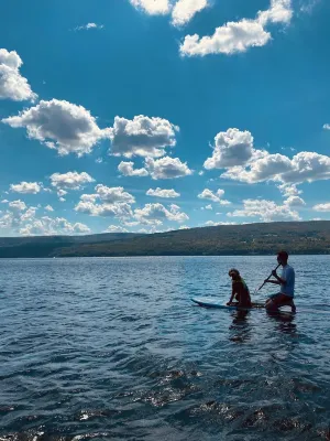 LE PETIT - 5 min. Walk to Lake Resort or Downtown Hotels in Canandaigua