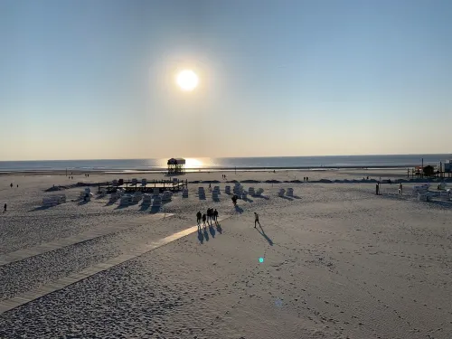 Komf. Apartment, 5 pers., 3 bedrooms, 2 bathrooms, near Sankt Peter-O. , right on the dike