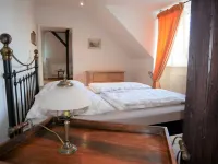 Apartment with flair in the south of Dresden Hotels in Plauen
