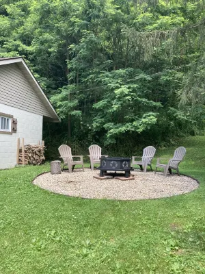 Cozy Cottage w/wood stove, firepit, pond & hiking trails near Snow Trails Hotels near The Blueberry Patch