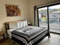 Cozy Wolf Lodge — Unit 1