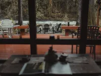 North Cascades Getaway – Off-Grid Riverside Cabin with Wood-Fired Hot Tub