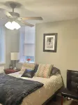 Beautiful Two Level Apt in DC 마운트 베르톤 스퀘어-컨벤션 센터 호텔
