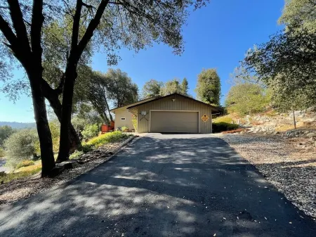 King Bed / Fast WiFi / Spa - Buckeye Bungalow