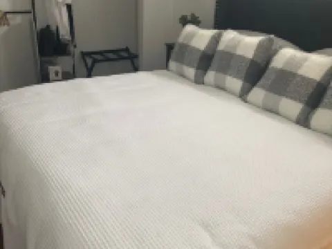 MAC House - Newly Renovated - With Backyard Spa Hotels in McPherson