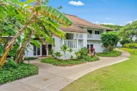 Gorgeous Penthouse w/ AC, Steps from the Beach!