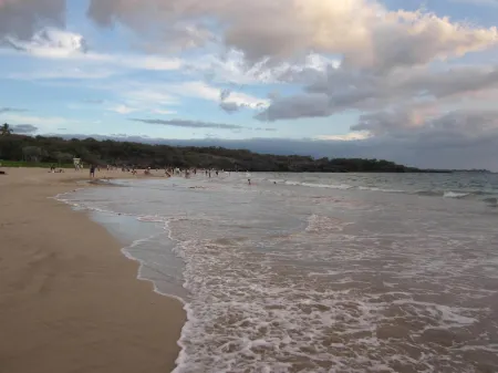 Steps from Paniau Beach