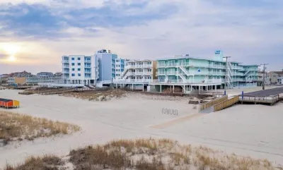 Cozy Crest Beachfront Condo Hotels in 