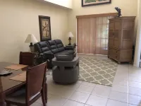 4 Br Townhouse In Beautiful Castlepines - PGA Village