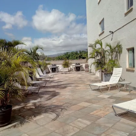 Studio apt. with A/C, Fridge, Semi-Private pool in the Center of kihei