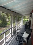 Cottage in the Oaks  is a  restored Historical Cottage from the late 1800’s - Wi-Fi