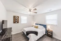 Modern North of Nashville Retreat- Easy Lake Access