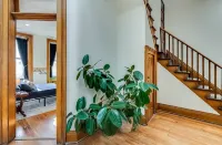 The Selbert - In the Heart of The Bourbon Trail! Hotels near Capital City Museum