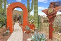 Casa Flamenco Hotels near Limited Additions