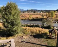 Beautiful Condo Retreat on the River