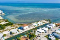 Waterfront, oceanview renovated pvt. 3 bedroom, 3.5 bath with pool and dockage.