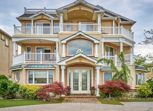 Large Luxury Beach Home-8 Bedrooms, 8 Full Baths, Pool, Elevator & Rooftop Deck!