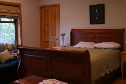 Guest House on Owners Lakefront Property