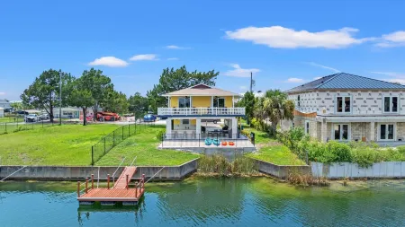 Family-friendly home in Hernando Beach, Florida