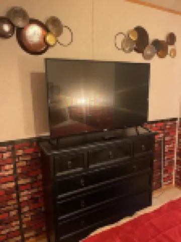 Lake views in fall, sleeps up to 4 with a hot tub.