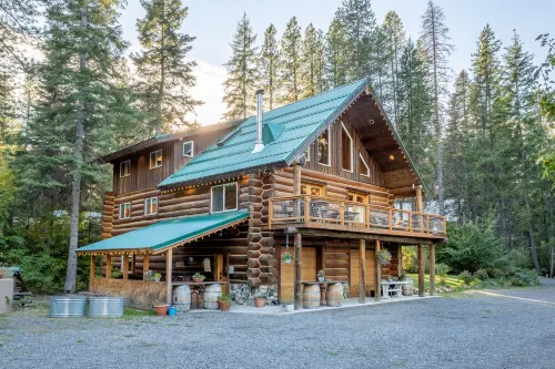River Front lodge close toLeavenworth, winerys, golfSTR Permit # 000230 - Lodges