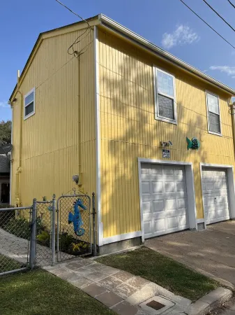 Cozy Efficiency Centrally Located--Near Beach, Shopping Areas & Restaurants Отели рядом с достопримечательностью «Галвестон Айленд Конвеншен Сентер эт Сан Луис Резорт»