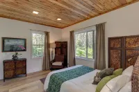 Volcano Forest House next to Volcano National Park