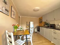 Apartment in the Beachhouse on Lake Goitzsche/2 min. to the beach, barbecue area in the garden Hotels in Bitterfeld-Wolfen