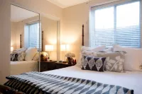 Like HOME but BETTER: near Foothills, pvt.apt. in FAB home YOU'LL LOVE IT!