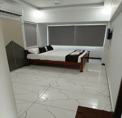 Royal Residency Hotels near Kadaperi Sri Varasiddhi Vinayakar Muthumariamman Temple