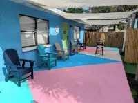 King Studio Steps from Sand + Resort Backyard - Condos