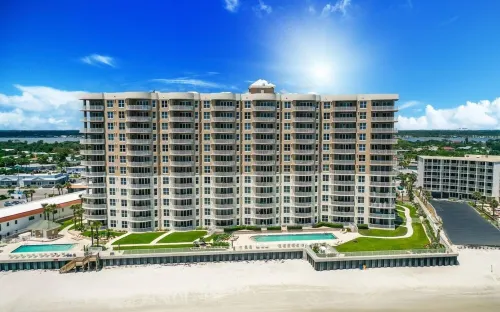 Stay at St. Maarten. Spacious Condo with Great Views, 3 Pools and More! - 4-Star