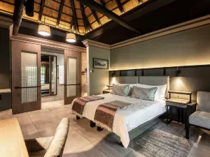 모쿠티 에토샤 로지