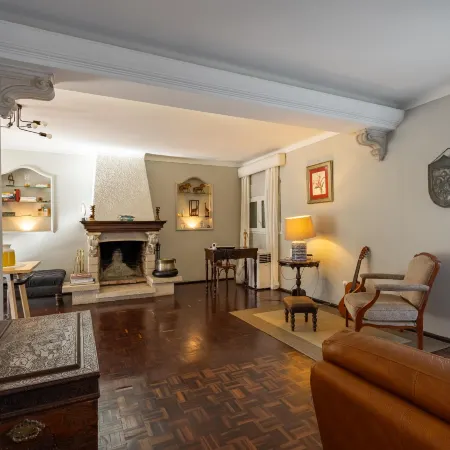 MàHouse GuestHouse Отели рядом с достопримечательностью «Оливайш»