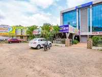 Hotel Sitara Inn 트림박 호텔