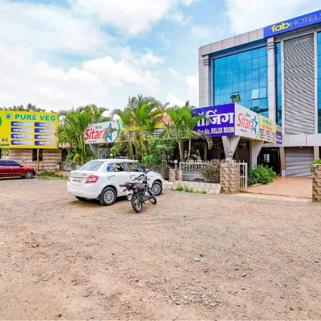 Hotel Sitara Inn