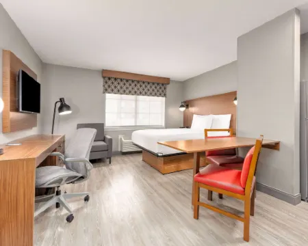 Hawthorn Extended Stay by Wyndham Bedford - Dallas Hotels in Bedford