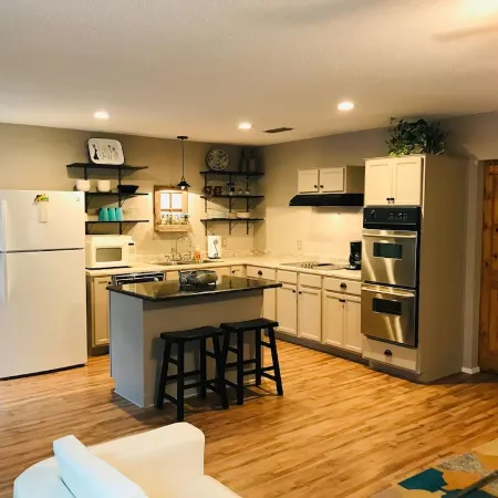 Cozy Cottage in the Woods