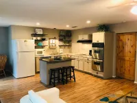 Cozy Cottage in the Woods