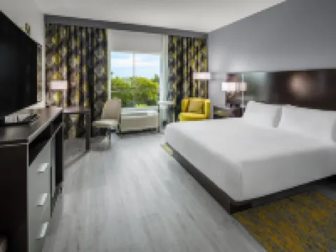 ダブルツリー by ヒルトンサラソタブレイデントン空港 マナティのホテル