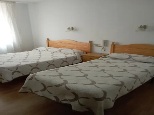 Cozy double room with private bathroom - Homestays