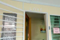 Natol Homestay - Paris Bdc