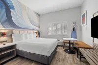 Hotel Skye Hotels in San Bruno